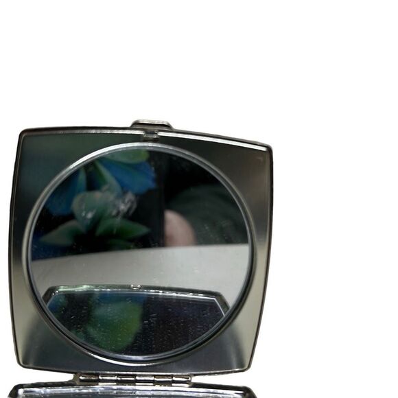 St. John Classic Design Silver Tone Snap Logo Compact Mirror Size 2.5" x 2.5" - Picture 9 of 10